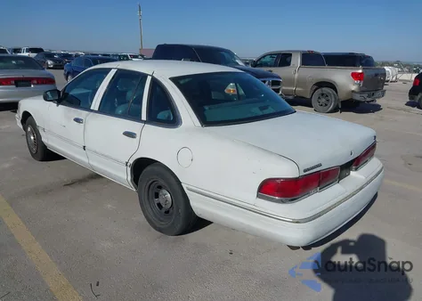 1997 Ford Crown Victoria Police Interceptor из США, поврежденный, VIN 2FALP71W2VX123995